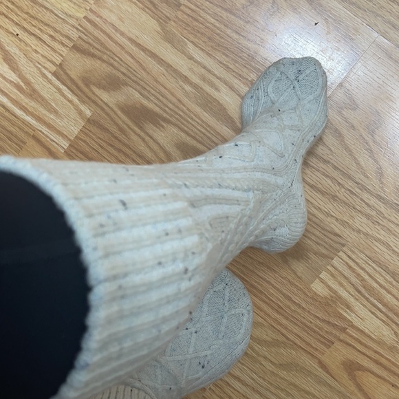 UGG Shaye Woman’s Boot Socks - Picture 15 of 15